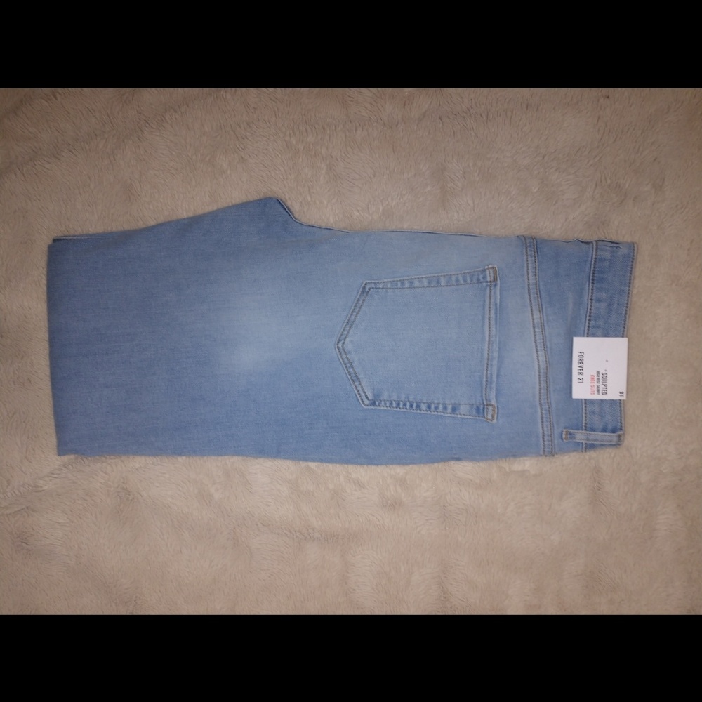 Sculpted High-Rise Skinny Jeans - Picture 6 of 7